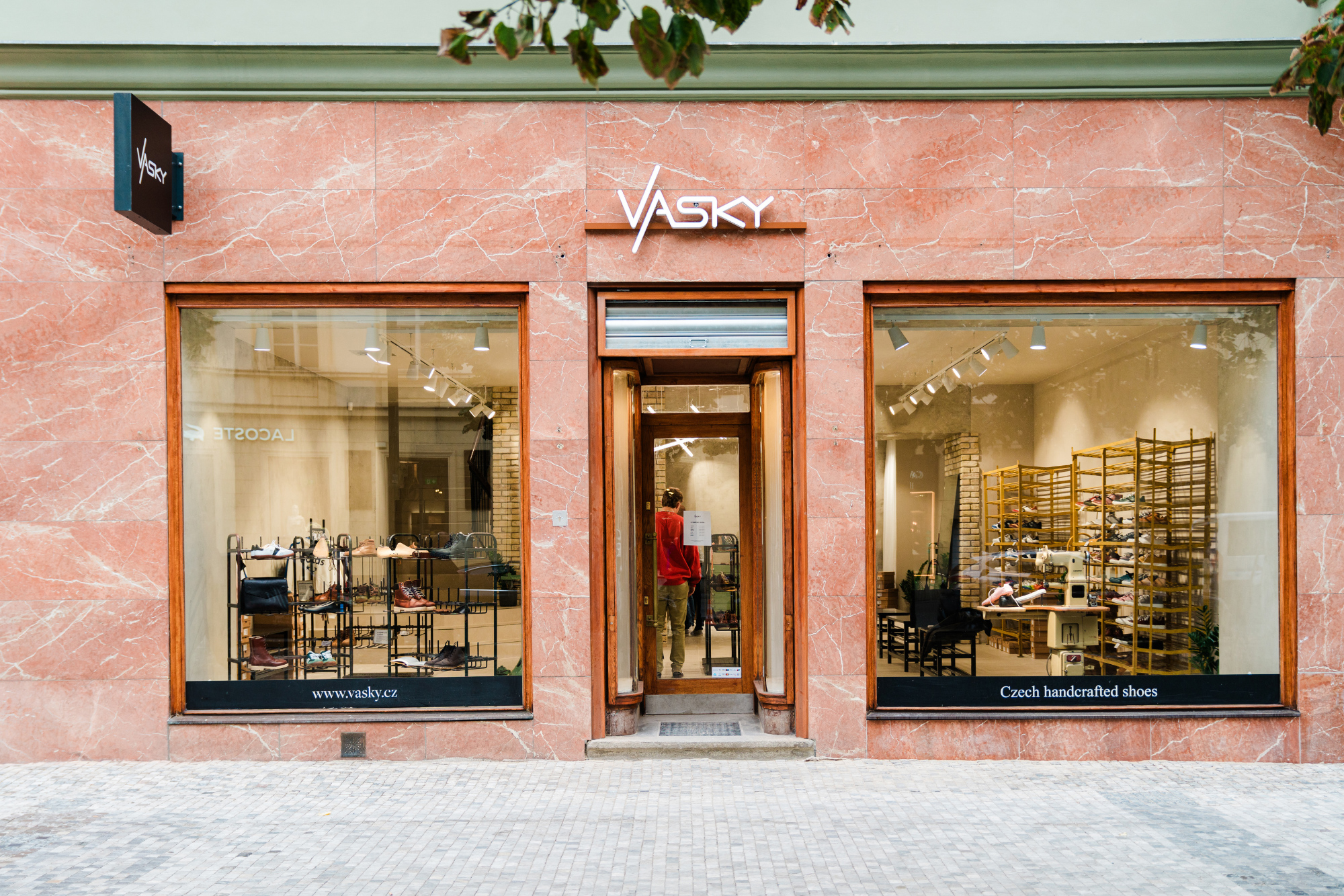 Luxury Shoes - Portal hero 1